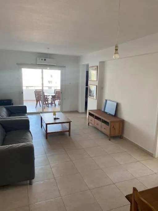 Seawitch Holidays Larnaca Apartment
